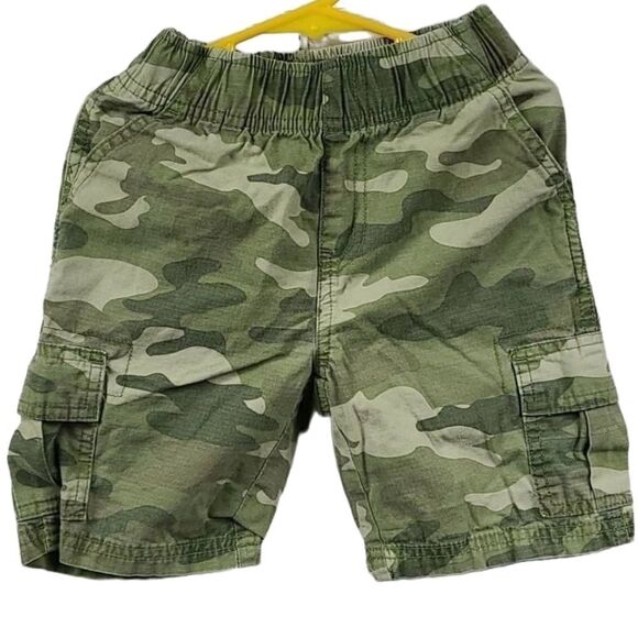 Children's Place Green Camo Cargo Shorts Size 5 Elastic Waist Casual Pockets - Picture 1 of 5